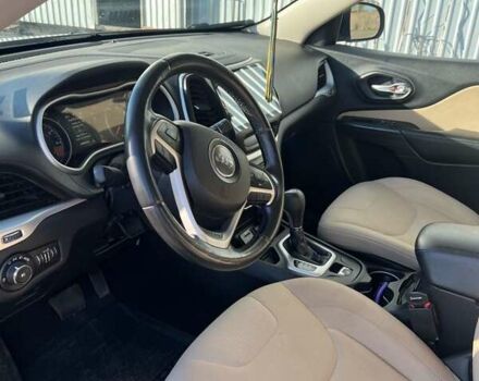 Черный Джип Чероки, объемом двигателя 2.4 л и пробегом 198 тыс. км за 13200 $, фото 2 на Automoto.ua