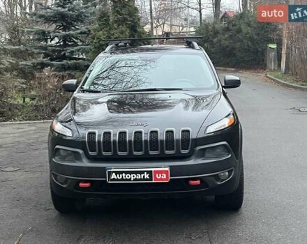 Черный Джип Чероки, объемом двигателя 3.2 л и пробегом 221 тыс. км за 14990 $, фото 2 на Automoto.ua
