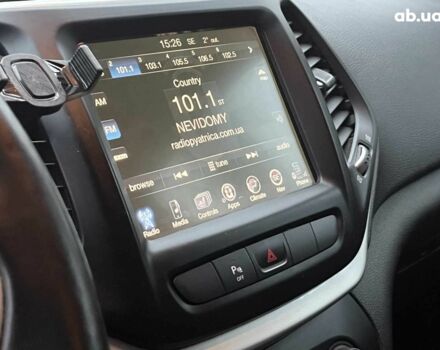 Черный Джип Чероки, объемом двигателя 3.2 л и пробегом 221 тыс. км за 14940 $, фото 21 на Automoto.ua