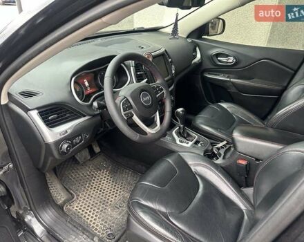 Чорний Джип Cherokee, об'ємом двигуна 3.24 л та пробігом 232 тис. км за 7700 $, фото 11 на Automoto.ua