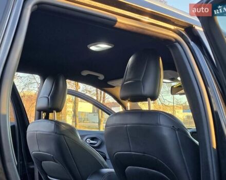 Черный Джип Чероки, объемом двигателя 2.36 л и пробегом 240 тыс. км за 12700 $, фото 54 на Automoto.ua