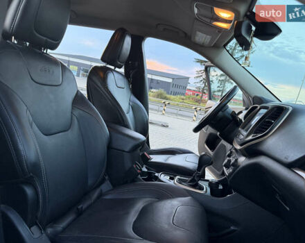 Чорний Джип Cherokee, об'ємом двигуна 2.36 л та пробігом 260 тис. км за 11900 $, фото 36 на Automoto.ua