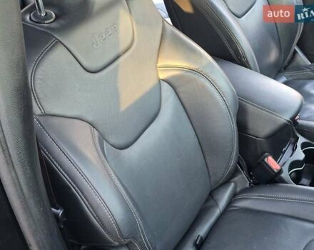 Черный Джип Чероки, объемом двигателя 2.36 л и пробегом 240 тыс. км за 12700 $, фото 62 на Automoto.ua