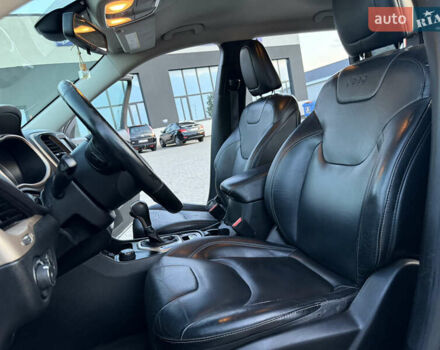 Чорний Джип Cherokee, об'ємом двигуна 2.36 л та пробігом 260 тис. км за 11900 $, фото 35 на Automoto.ua