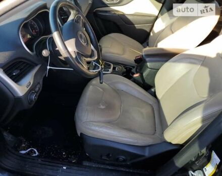 Черный Джип Чероки, объемом двигателя 2.4 л и пробегом 133 тыс. км за 3000 $, фото 6 на Automoto.ua