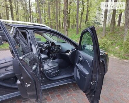 Чорний Джип Cherokee, об'ємом двигуна 2.4 л та пробігом 133 тис. км за 14500 $, фото 10 на Automoto.ua