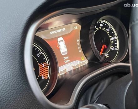 Черный Джип Чероки, объемом двигателя 3.2 л и пробегом 221 тыс. км за 14940 $, фото 23 на Automoto.ua