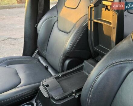 Черный Джип Чероки, объемом двигателя 2.36 л и пробегом 240 тыс. км за 12700 $, фото 83 на Automoto.ua