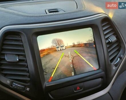 Черный Джип Чероки, объемом двигателя 2.36 л и пробегом 240 тыс. км за 12700 $, фото 76 на Automoto.ua