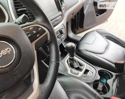Чорний Джип Cherokee, об'ємом двигуна 2.4 л та пробігом 133 тис. км за 14500 $, фото 16 на Automoto.ua