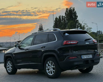 Чорний Джип Cherokee, об'ємом двигуна 2.36 л та пробігом 257 тис. км за 13500 $, фото 45 на Automoto.ua