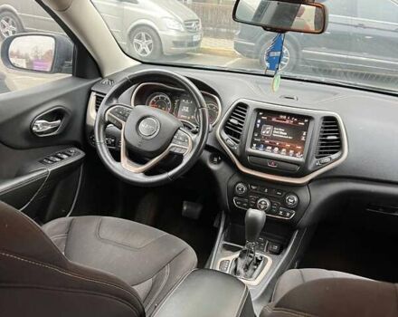 Чорний Джип Cherokee, об'ємом двигуна 2.36 л та пробігом 227 тис. км за 9600 $, фото 6 на Automoto.ua