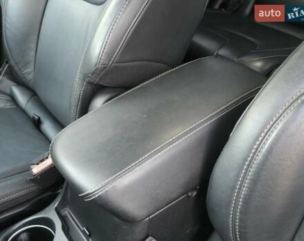 Черный Джип Чероки, объемом двигателя 2.36 л и пробегом 240 тыс. км за 12700 $, фото 39 на Automoto.ua