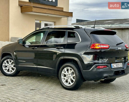 Джип Чероки 2016 в Дрогобыче на Automoto.ua Черный Джип Чероки, объемом двигателя 2.36 л и пробегом 92 тыс. км за 13250 $, фото 11 на Automoto.ua