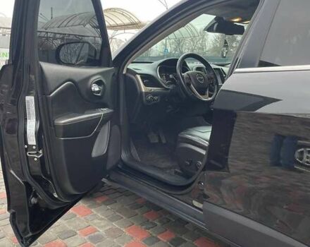 Чорний Джип Cherokee, об'ємом двигуна 2.36 л та пробігом 132 тис. км за 15500 $, фото 7 на Automoto.ua