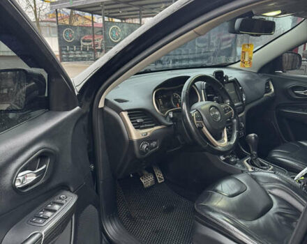 Черный Джип Чероки, объемом двигателя 2.36 л и пробегом 269 тыс. км за 16300 $, фото 11 на Automoto.ua