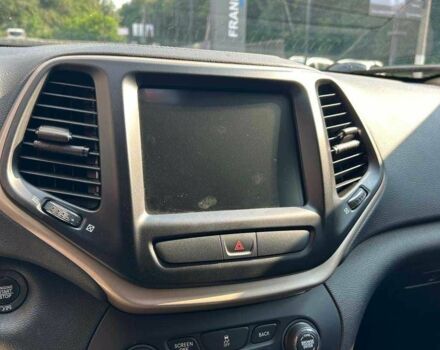 Черный Джип Чероки, объемом двигателя 2.4 л и пробегом 138 тыс. км за 13500 $, фото 14 на Automoto.ua