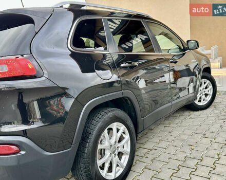 Джип Чероки 2016 в Дрогобыче на Automoto.ua Черный Джип Чероки, объемом двигателя 2.36 л и пробегом 92 тыс. км за 13250 $, фото 13 на Automoto.ua