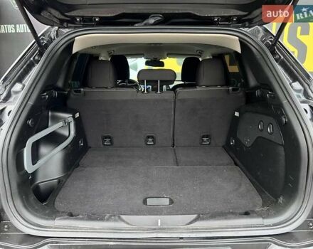 Черный Джип Чероки, объемом двигателя 2.36 л и пробегом 132 тыс. км за 17700 $, фото 12 на Automoto.ua