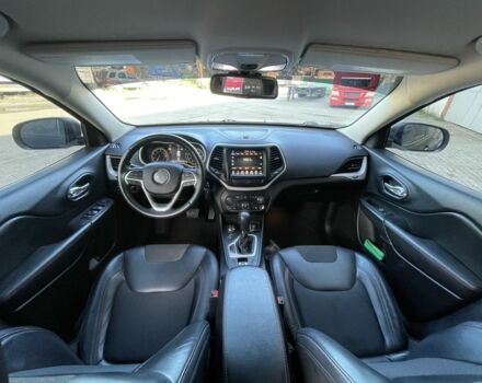 Черный Джип Чероки, объемом двигателя 2.4 л и пробегом 137 тыс. км за 15300 $, фото 7 на Automoto.ua