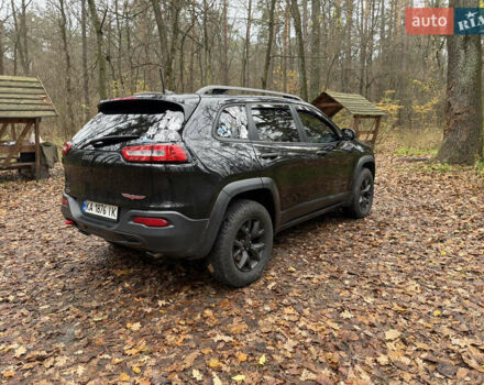 Черный Джип Чероки, объемом двигателя 3.2 л и пробегом 145 тыс. км за 15500 $, фото 3 на Automoto.ua