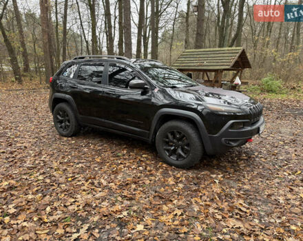 Черный Джип Чероки, объемом двигателя 3.2 л и пробегом 145 тыс. км за 15500 $, фото 4 на Automoto.ua