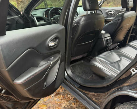 Черный Джип Чероки, объемом двигателя 3.2 л и пробегом 145 тыс. км за 15500 $, фото 14 на Automoto.ua