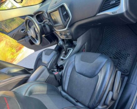 Черный Джип Чероки, объемом двигателя 2.4 л и пробегом 74 тыс. км за 12000 $, фото 8 на Automoto.ua