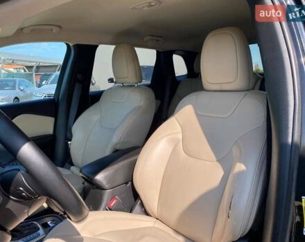 Чорний Джип Cherokee, об'ємом двигуна 2.36 л та пробігом 158 тис. км за 12300 $, фото 20 на Automoto.ua