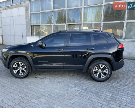 Черный Джип Чероки, объемом двигателя 2.36 л и пробегом 137 тыс. км за 15300 $, фото 3 на Automoto.ua