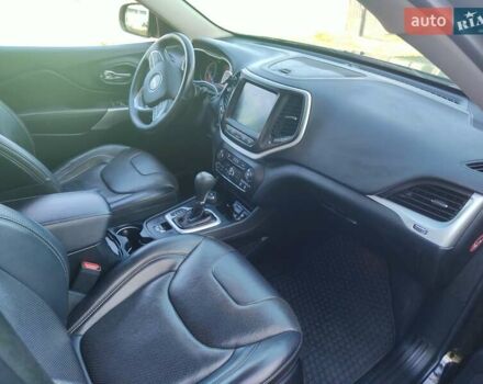 Черный Джип Чероки, объемом двигателя 2.18 л и пробегом 178 тыс. км за 18500 $, фото 12 на Automoto.ua