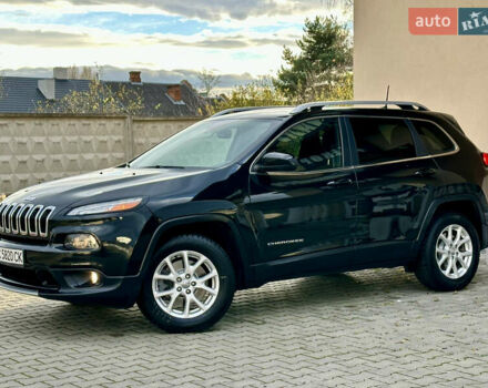 Джип Чероки 2016 в Дрогобыче на Automoto.ua Черный Джип Чероки, объемом двигателя 2.36 л и пробегом 92 тыс. км за 13250 $, фото 3 на Automoto.ua