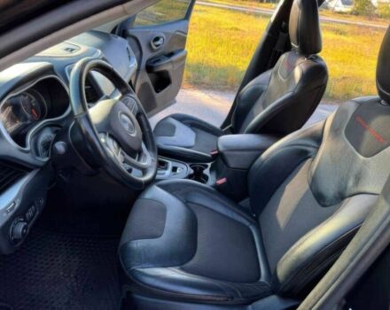 Черный Джип Чероки, объемом двигателя 2.4 л и пробегом 74 тыс. км за 12000 $, фото 9 на Automoto.ua