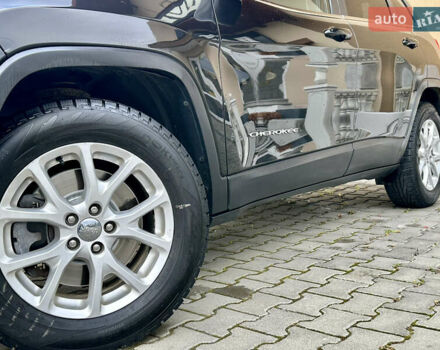 Джип Чероки 2016 в Дрогобыче на Automoto.ua Черный Джип Чероки, объемом двигателя 2.36 л и пробегом 92 тыс. км за 13250 $, фото 49 на Automoto.ua