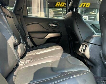 Черный Джип Чероки, объемом двигателя 2.4 л и пробегом 138 тыс. км за 13500 $, фото 20 на Automoto.ua