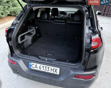 Черный Джип Чероки, объемом двигателя 2.36 л и пробегом 115 тыс. км за 12500 $, фото 9 на Automoto.ua