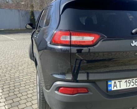 Черный Джип Чероки, объемом двигателя 2.4 л и пробегом 108 тыс. км за 12750 $, фото 3 на Automoto.ua