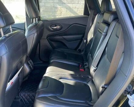 Чорний Джип Cherokee, об'ємом двигуна 2.36 л та пробігом 247 тис. км за 13900 $, фото 6 на Automoto.ua