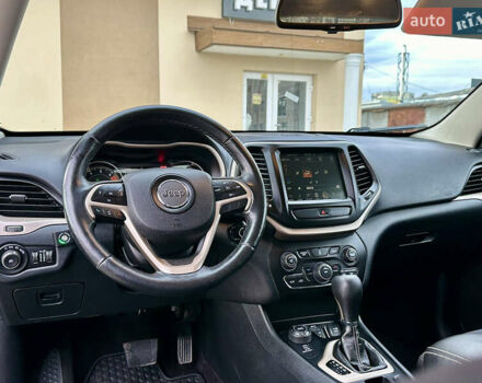 Джип Чероки 2016 в Дрогобыче на Automoto.ua Черный Джип Чероки, объемом двигателя 2.36 л и пробегом 92 тыс. км за 13250 $, фото 15 на Automoto.ua