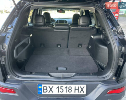 Черный Джип Чероки, объемом двигателя 2.36 л и пробегом 137 тыс. км за 15300 $, фото 8 на Automoto.ua