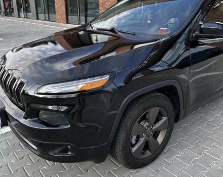 Черный Джип Чероки, объемом двигателя 2.36 л и пробегом 115 тыс. км за 14300 $, фото 3 на Automoto.ua