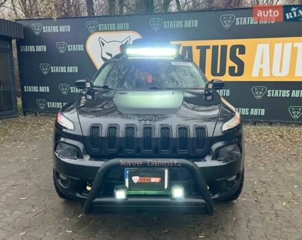 Черный Джип Чероки, объемом двигателя 2.36 л и пробегом 132 тыс. км за 17700 $, фото 2 на Automoto.ua