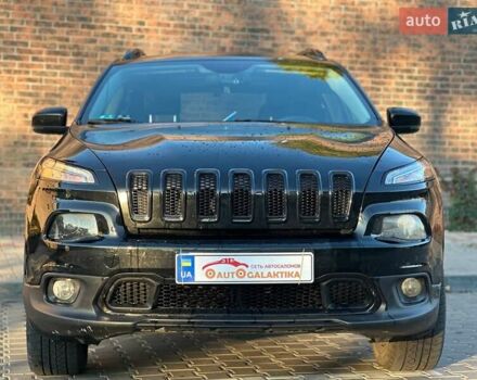 Черный Джип Чероки, объемом двигателя 2.36 л и пробегом 109 тыс. км за 15999 $, фото 2 на Automoto.ua
