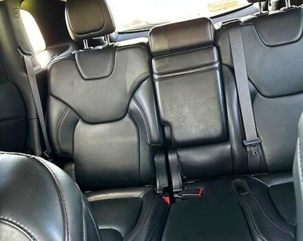 Черный Джип Чероки, объемом двигателя 3.2 л и пробегом 185 тыс. км за 14800 $, фото 10 на Automoto.ua