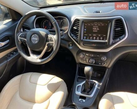 Чорний Джип Cherokee, об'ємом двигуна 2.36 л та пробігом 158 тис. км за 12300 $, фото 9 на Automoto.ua