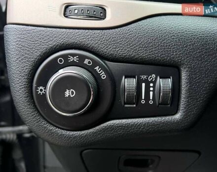 Черный Джип Чероки, объемом двигателя 2.36 л и пробегом 132 тыс. км за 17700 $, фото 18 на Automoto.ua