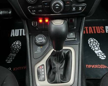 Черный Джип Чероки, объемом двигателя 2.36 л и пробегом 132 тыс. км за 17700 $, фото 20 на Automoto.ua