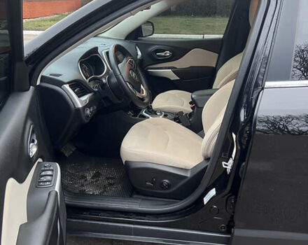 Черный Джип Чероки, объемом двигателя 3.24 л и пробегом 160 тыс. км за 13000 $, фото 11 на Automoto.ua