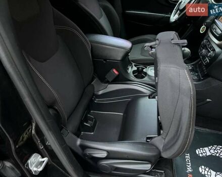 Черный Джип Чероки, объемом двигателя 2.36 л и пробегом 132 тыс. км за 17700 $, фото 36 на Automoto.ua