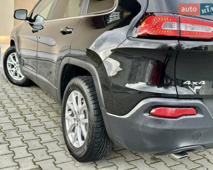 Джип Чероки 2016 в Дрогобыче на Automoto.ua Черный Джип Чероки, объемом двигателя 2.36 л и пробегом 92 тыс. км за 13250 $, фото 12 на Automoto.ua